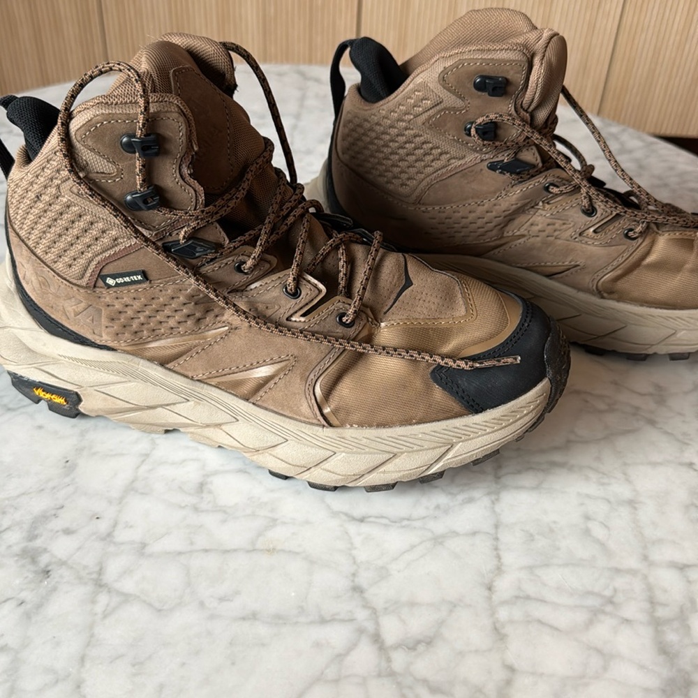 Hoka Brown Waterproof Women's Hiking Boots